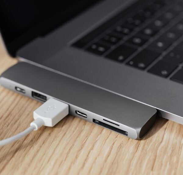 Innovative Internet Suite 628020224 Digital Hub